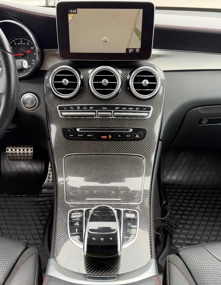 Mercedes-Benz GLC снимка Mercedes-Benz GLC
