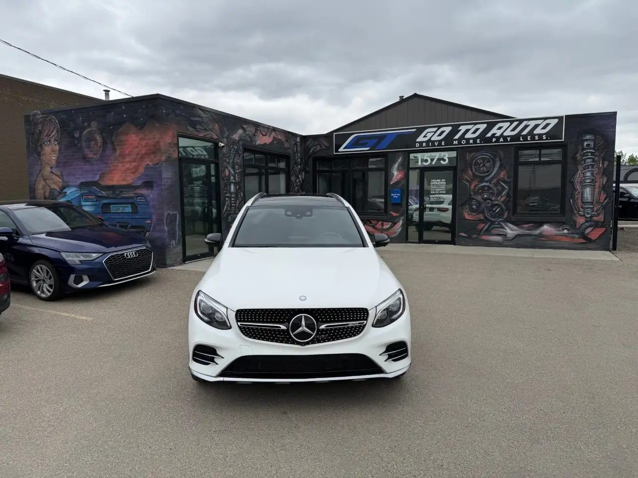 Mercedes-Benz GLC снимка Mercedes-Benz GLC
