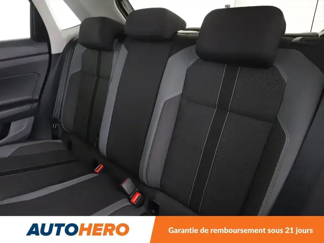 Volkswagen Polo view 14