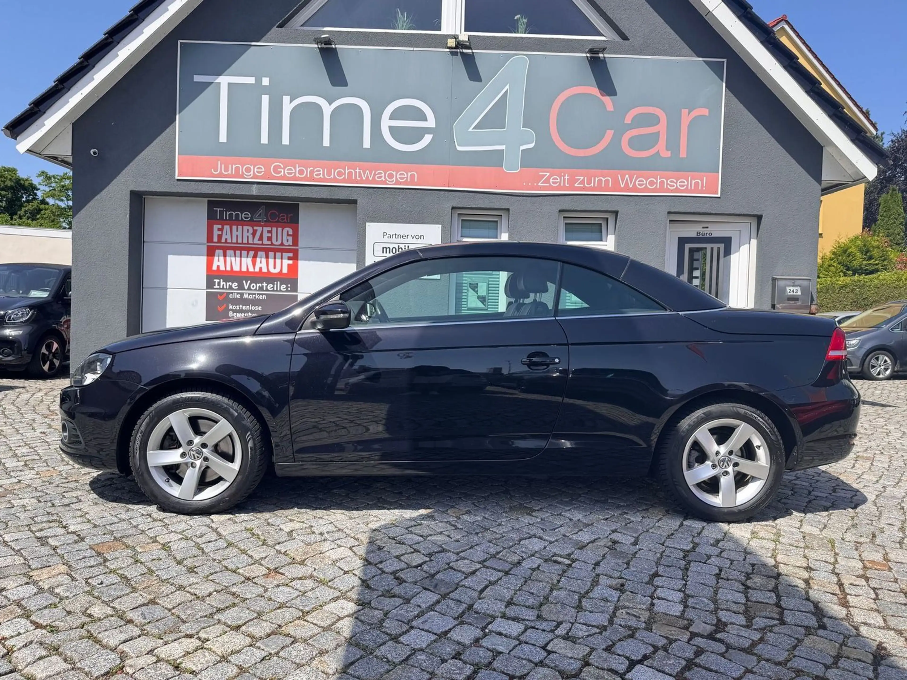 Volkswagen Eos 2.0 TDI Leder SHZ Klima AHK 1.Hand — photo 6