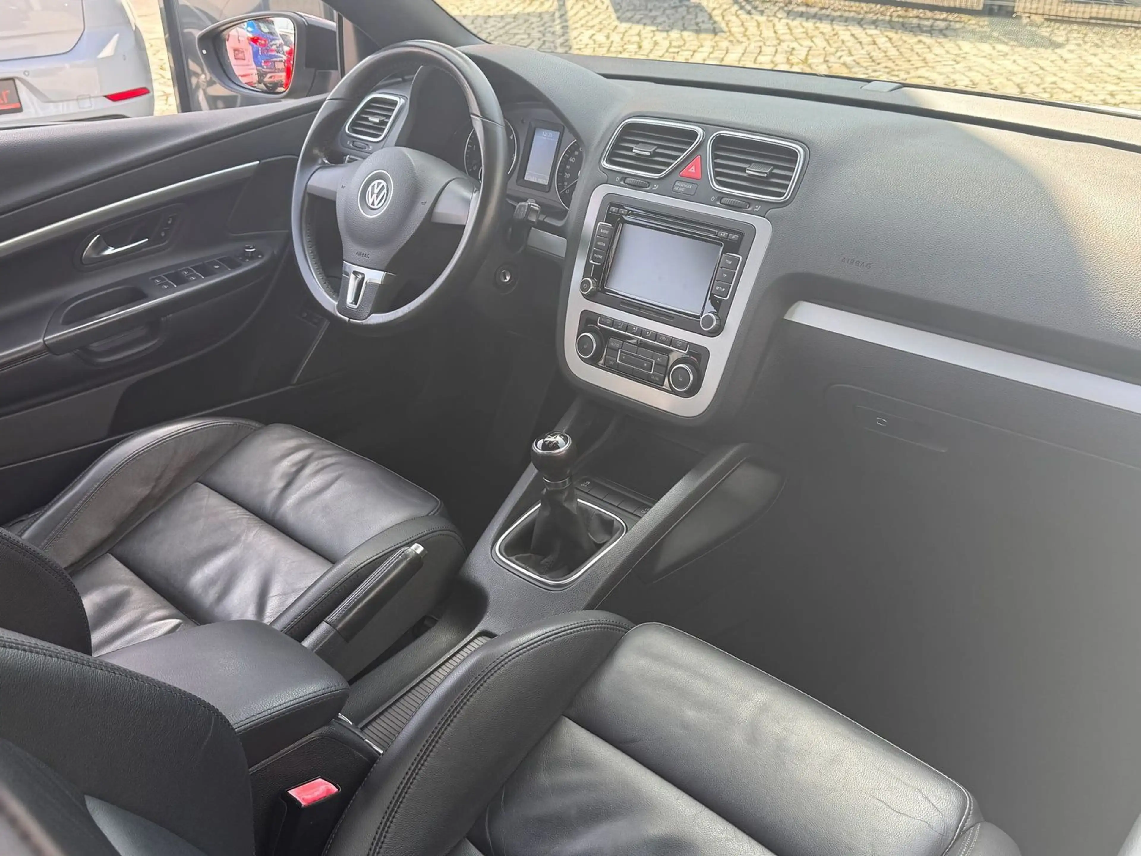 Volkswagen Eos 2.0 TDI Leder SHZ Klima AHK 1.Hand — photo 15