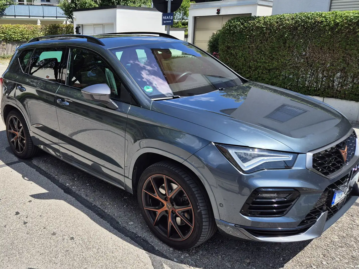 CUPRA Ateca Ateca 2.0 TSI 4Drive DSGEDITION Grau - 1