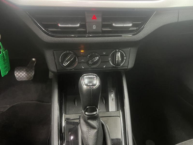 Skoda Scala 1.6 TDI Ambition AHK Navi — photo 14