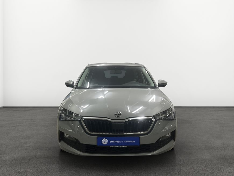 Skoda Scala 1.6 TDI Ambition AHK Navi — photo 9