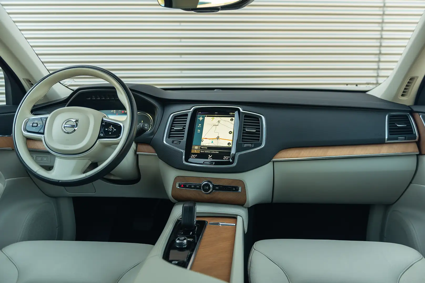 Volvo XC90 T8 Aut. Inscription Leder ACC Panoramadak 390pk Schwarz - 2
