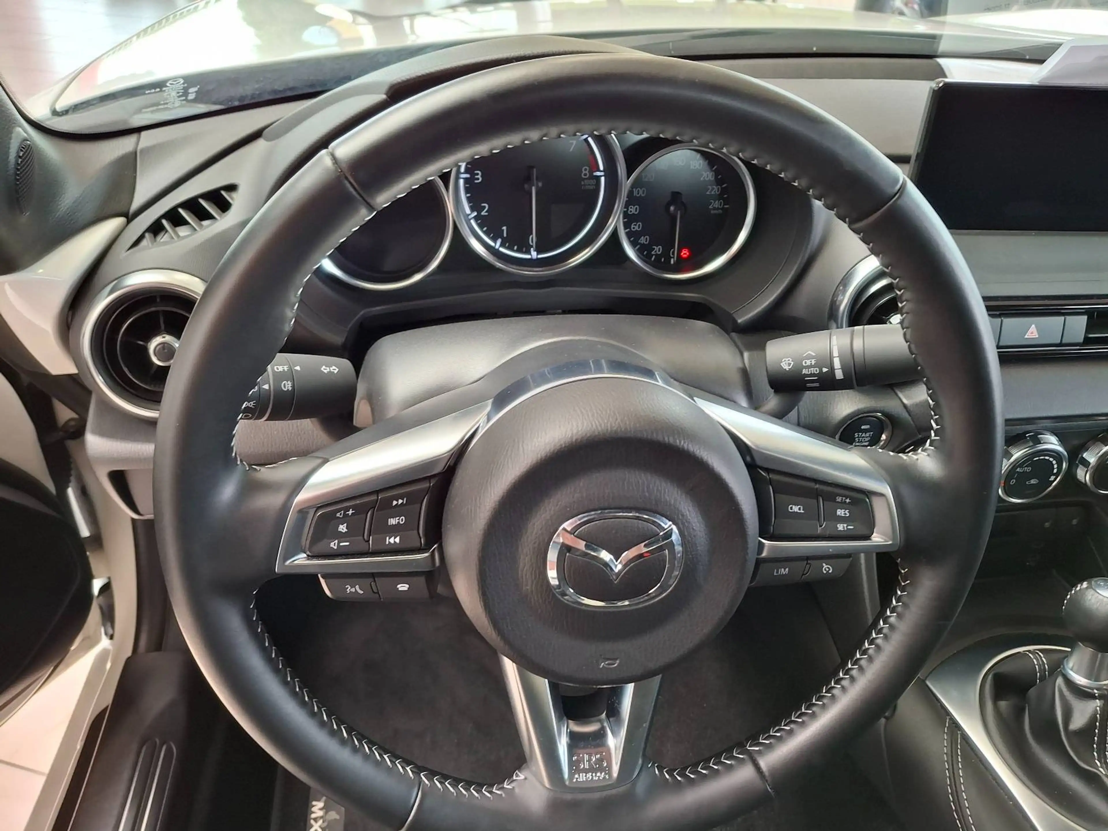 Mazda MX-5 MX-5 1.5i Skyactiv-G Homura GPS/RECARO/FREIN BREMBO/BT/CARPLAY — photo 10