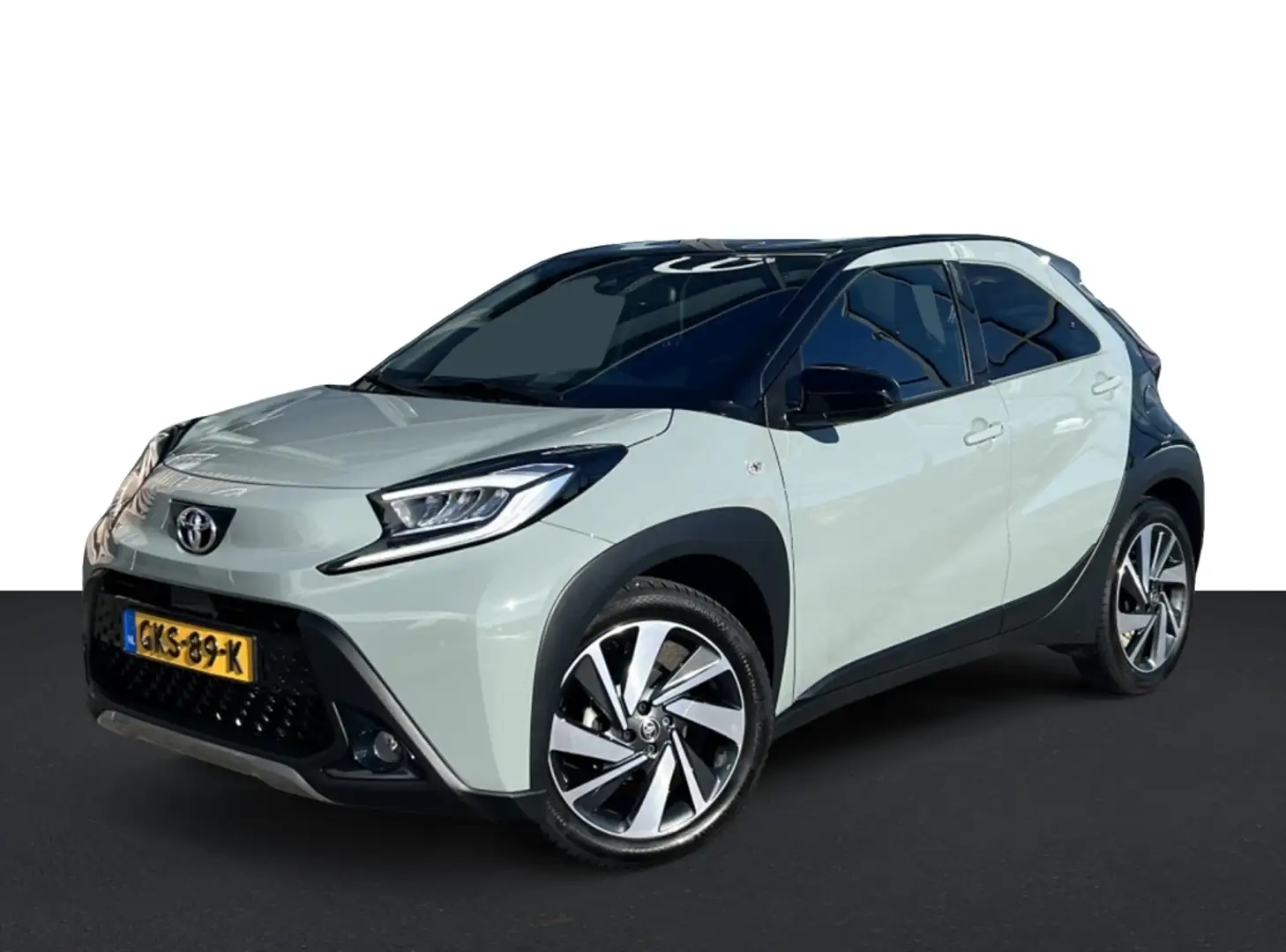 Toyota Aygo X 1.0 VVT-i S-CVT Envy | NL auto | Dealeronderhouden Vert - 1