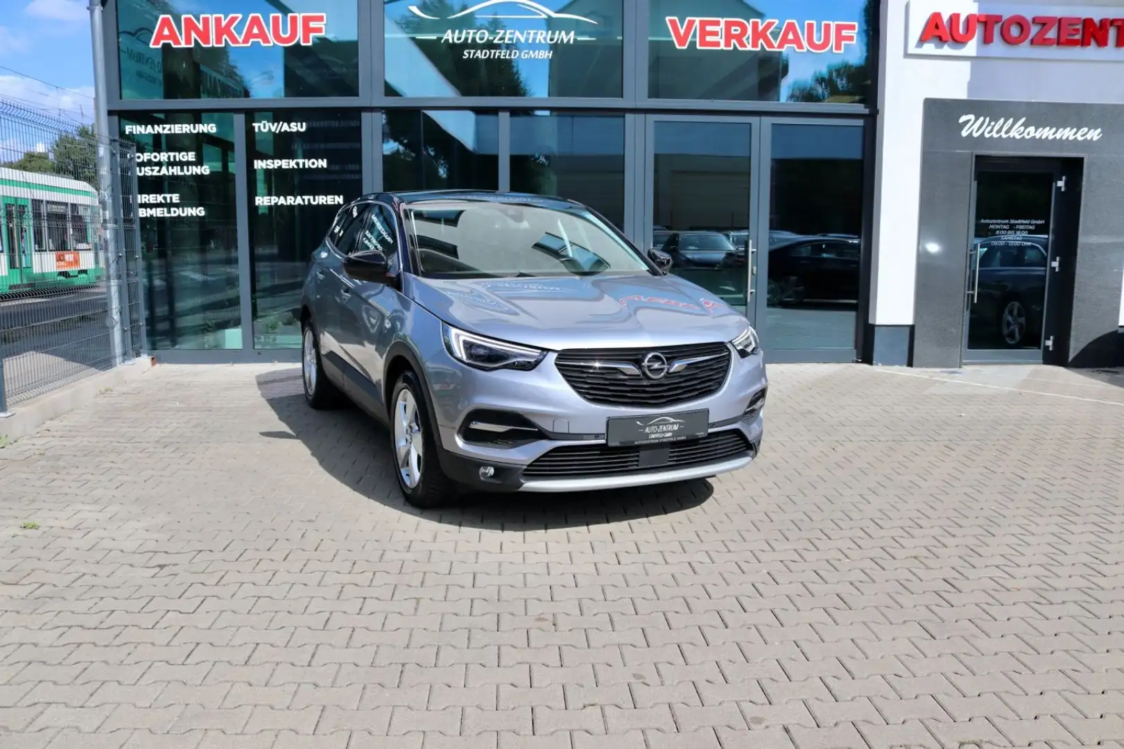 Opel Grandland X Navi Kamera Klima SHZ Pano Gris - 1