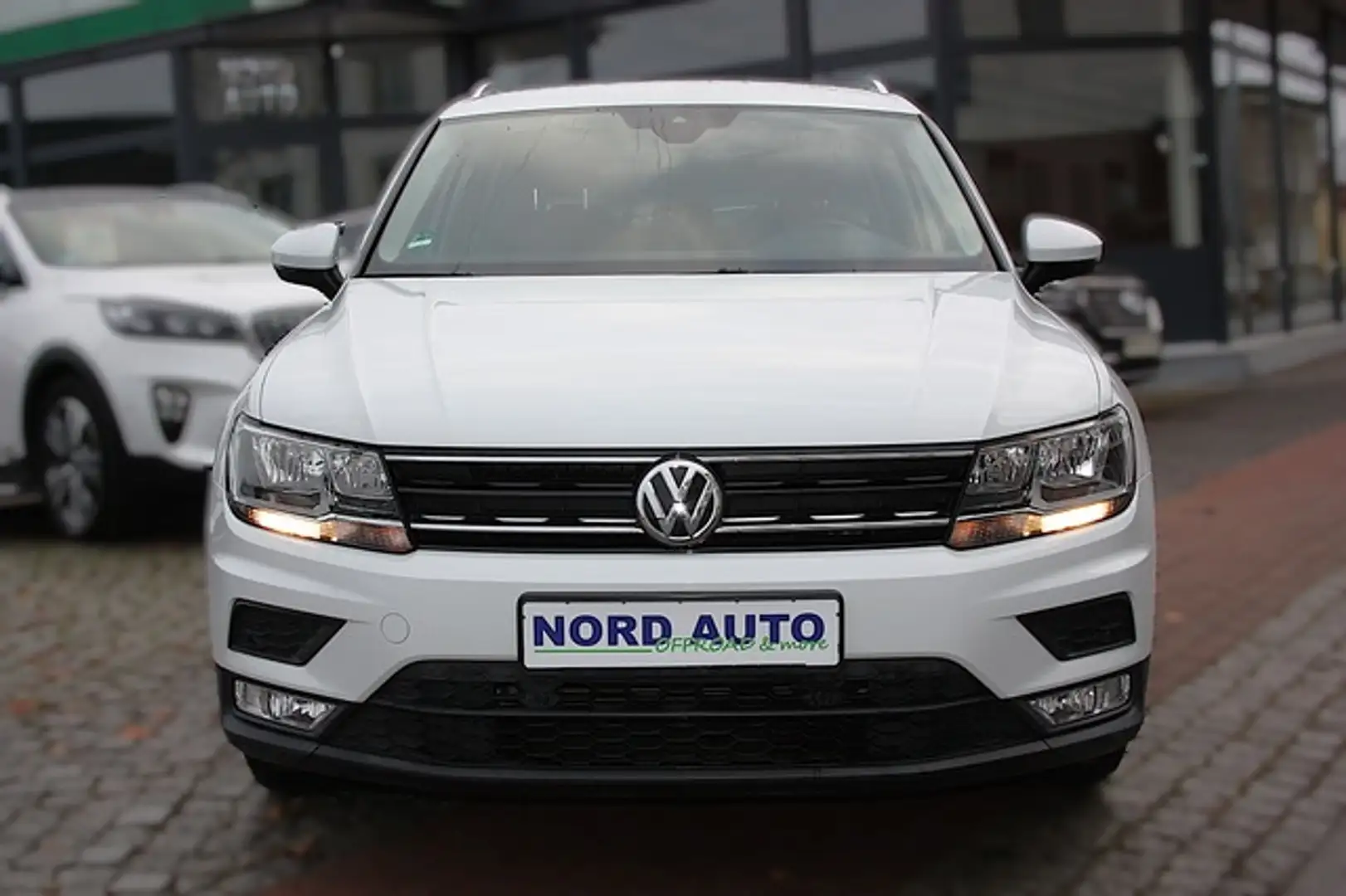 Volkswagen Tiguan 1.5 TSi Comfortline Navi/Pdc/Sitzhzg./Lane Assist Weiß - 2