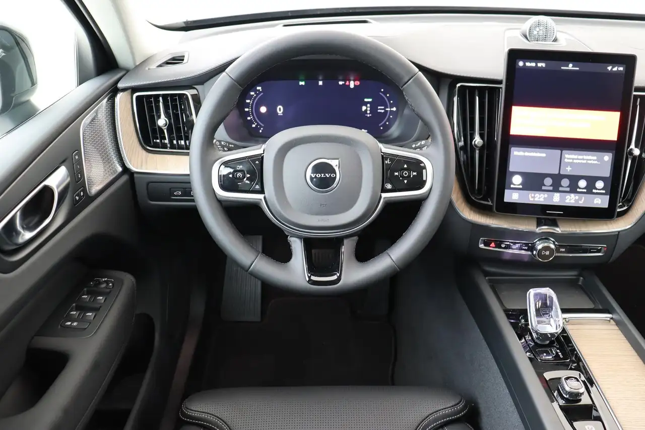 Volvo XC60 2026