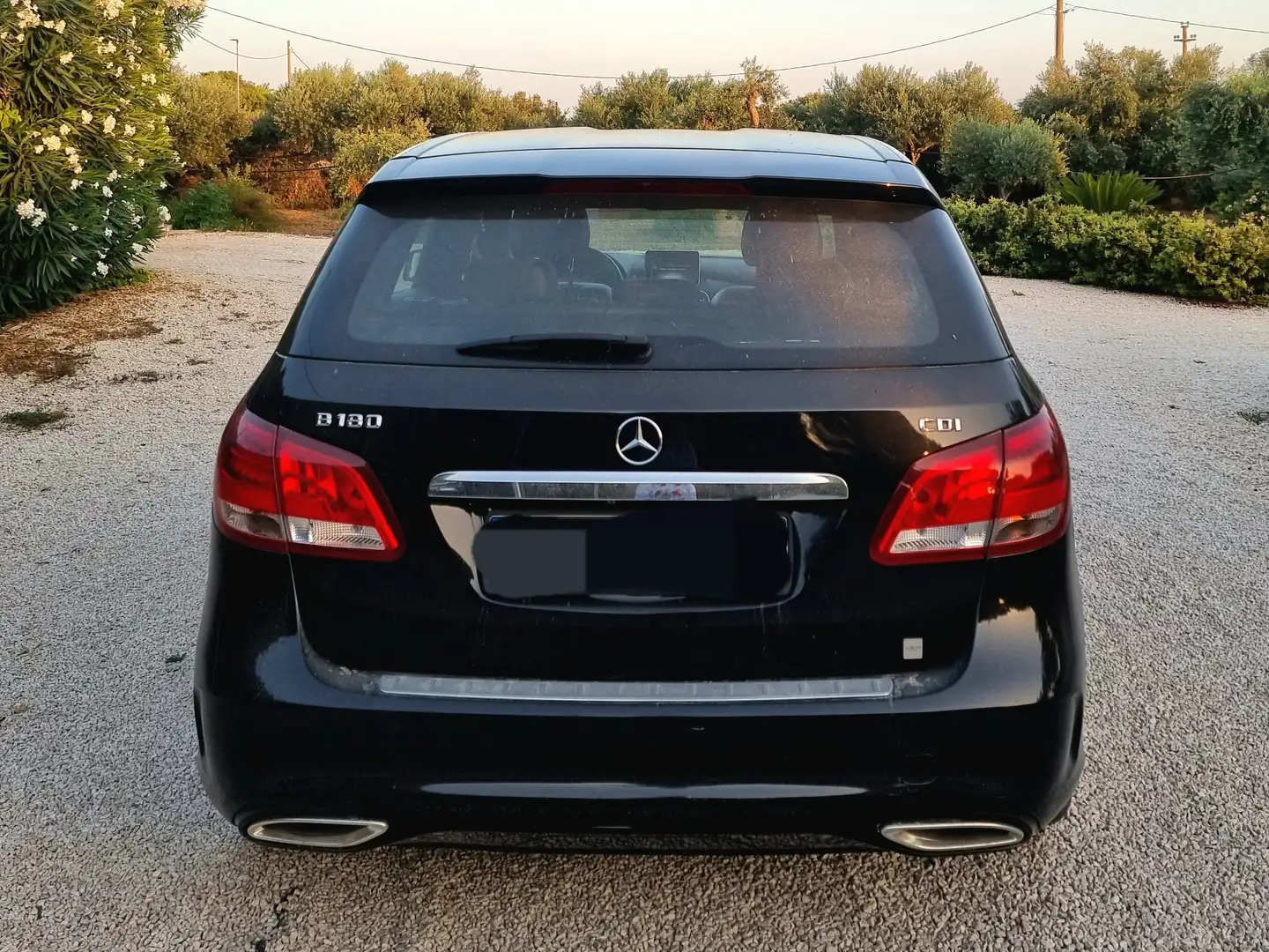 Mercedes-Benz B 180 Classe B - T246 d (cdi) Sport auto Nero - 2