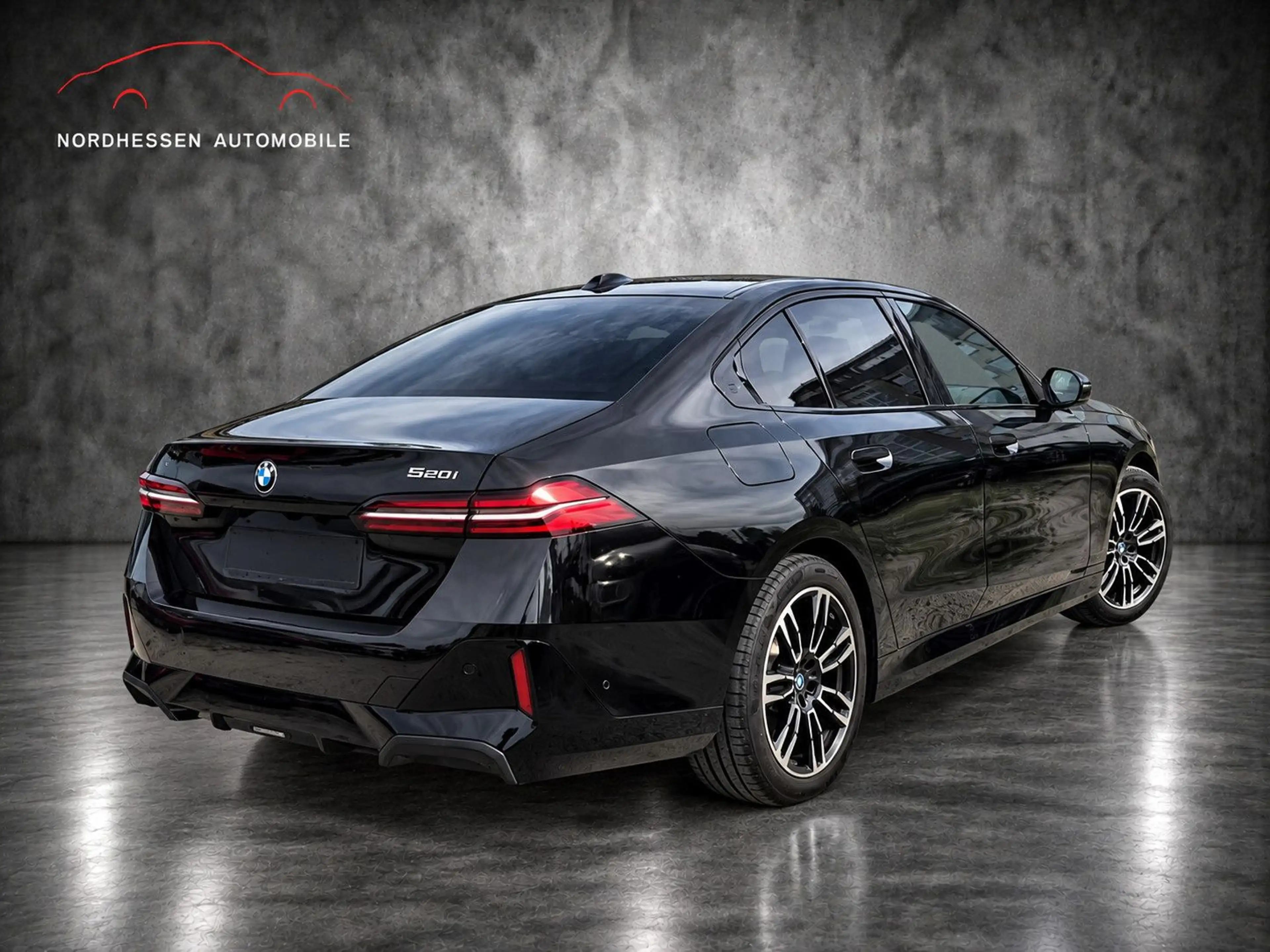 BMW 520 i Lim. M Sport | Head-Up | 360° | Sitzlüftung — photo 2