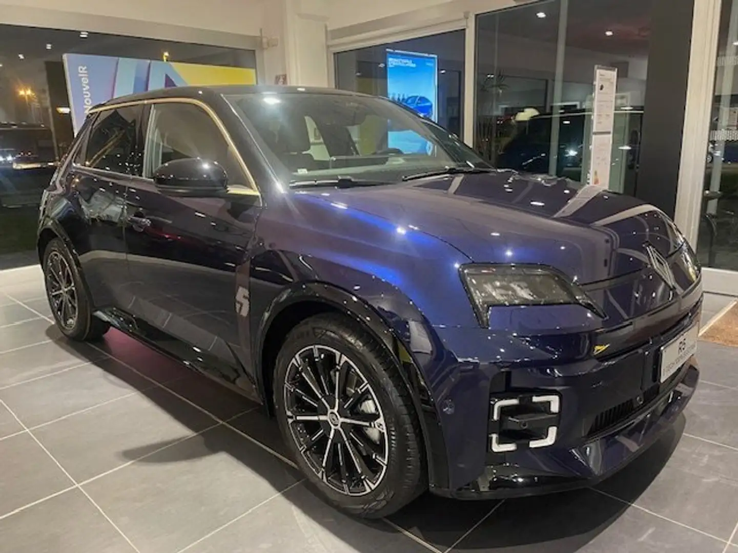 Renault R 5 E-TECH ELECTRIC ICONIC CINQ 150CV COMFORT RANGE Kék - 2