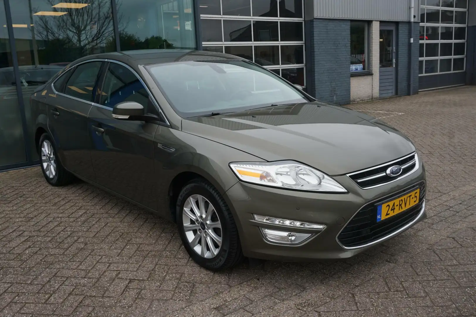 Ford Mondeo 1.6 EcoBoost Titanium 161PK Cruise Climate Navi Af Zielony - 2