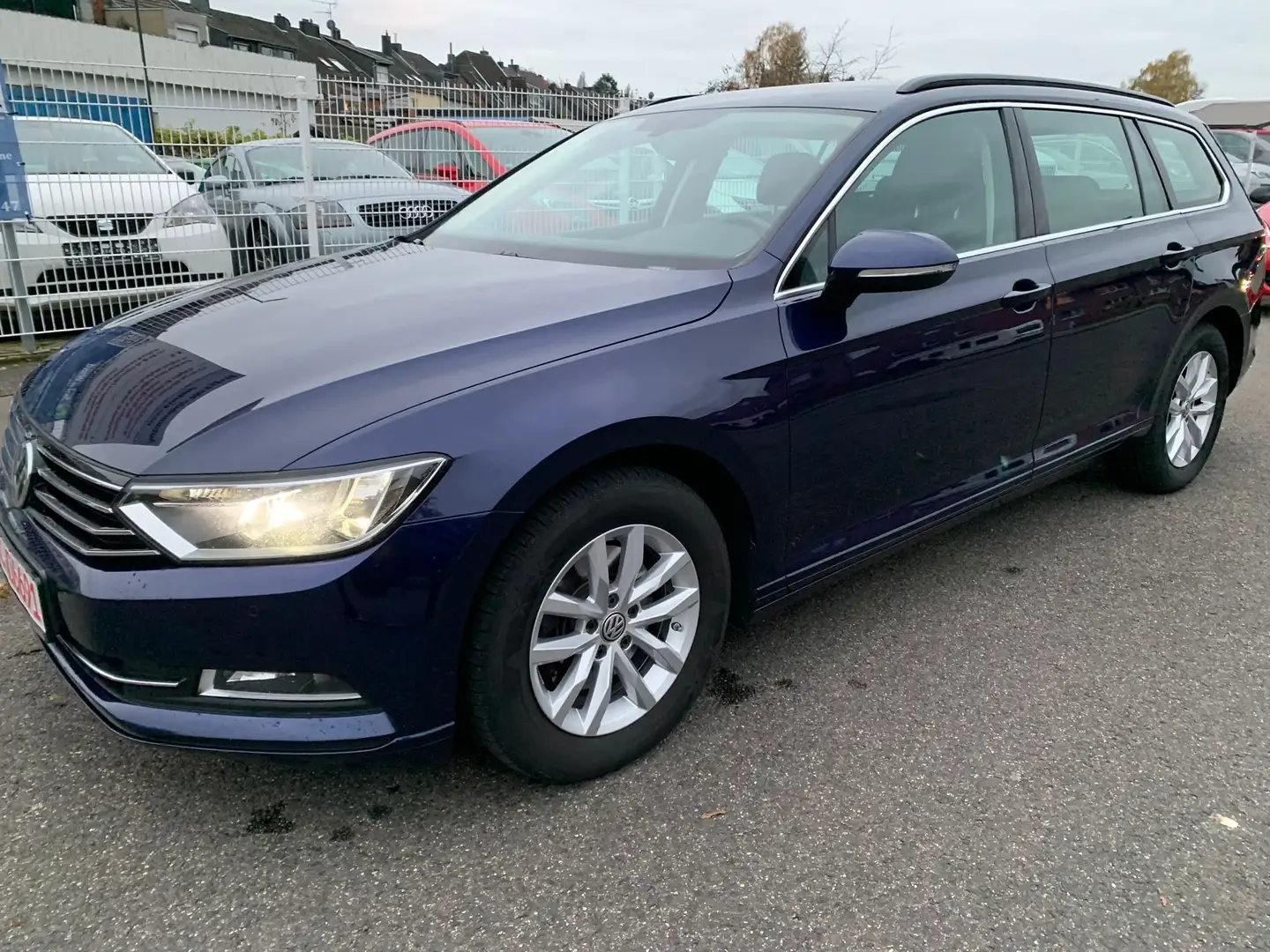 Volkswagen Passat Variant Comfortline BMT/Start-Stopp-1 st Hand- Battery neu Blau - 1