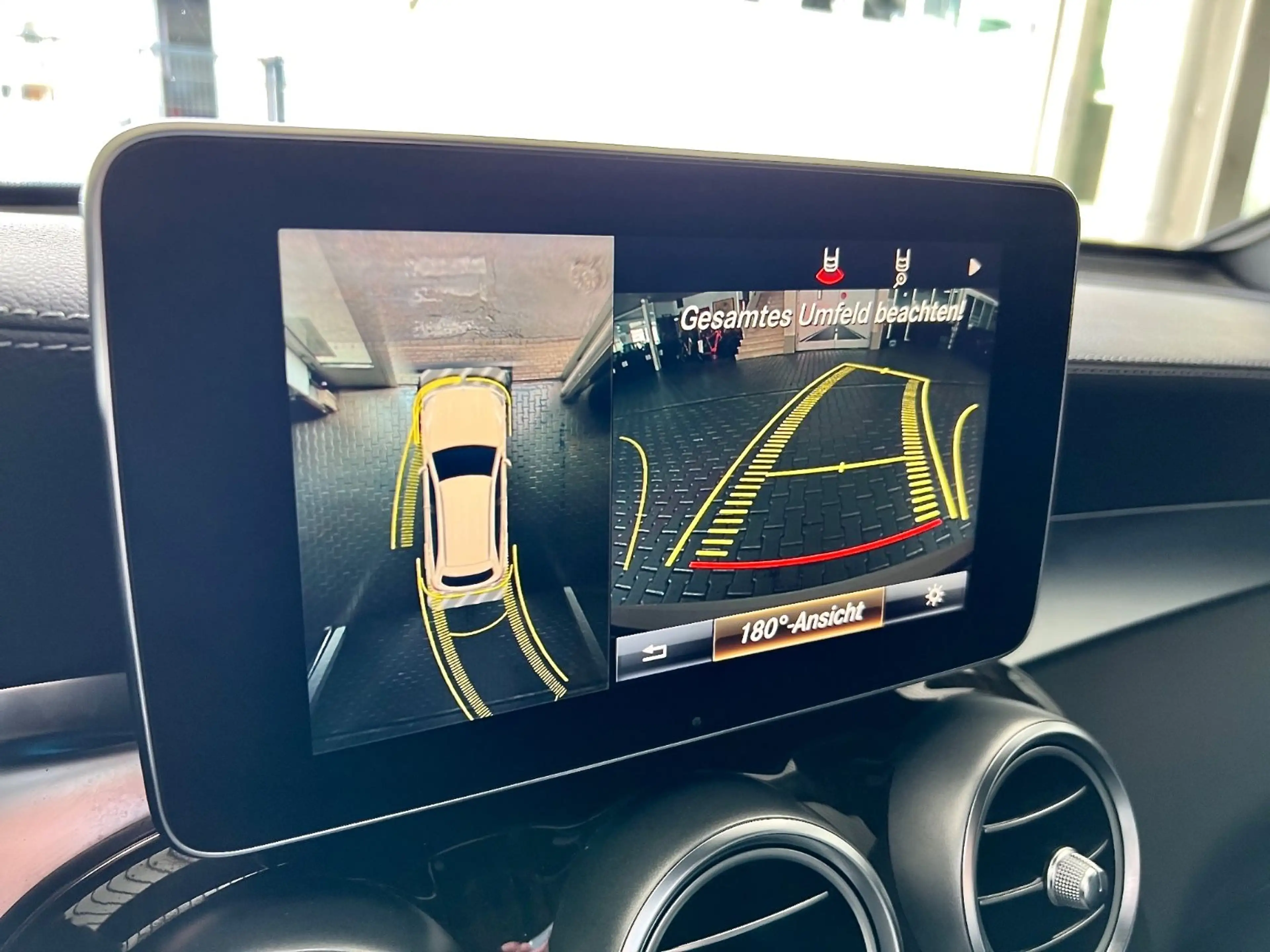 Mercedes-Benz GLC 250 4M*LED*PANORAMA*DISTR*360°*VOLLLEDER* — photo 14