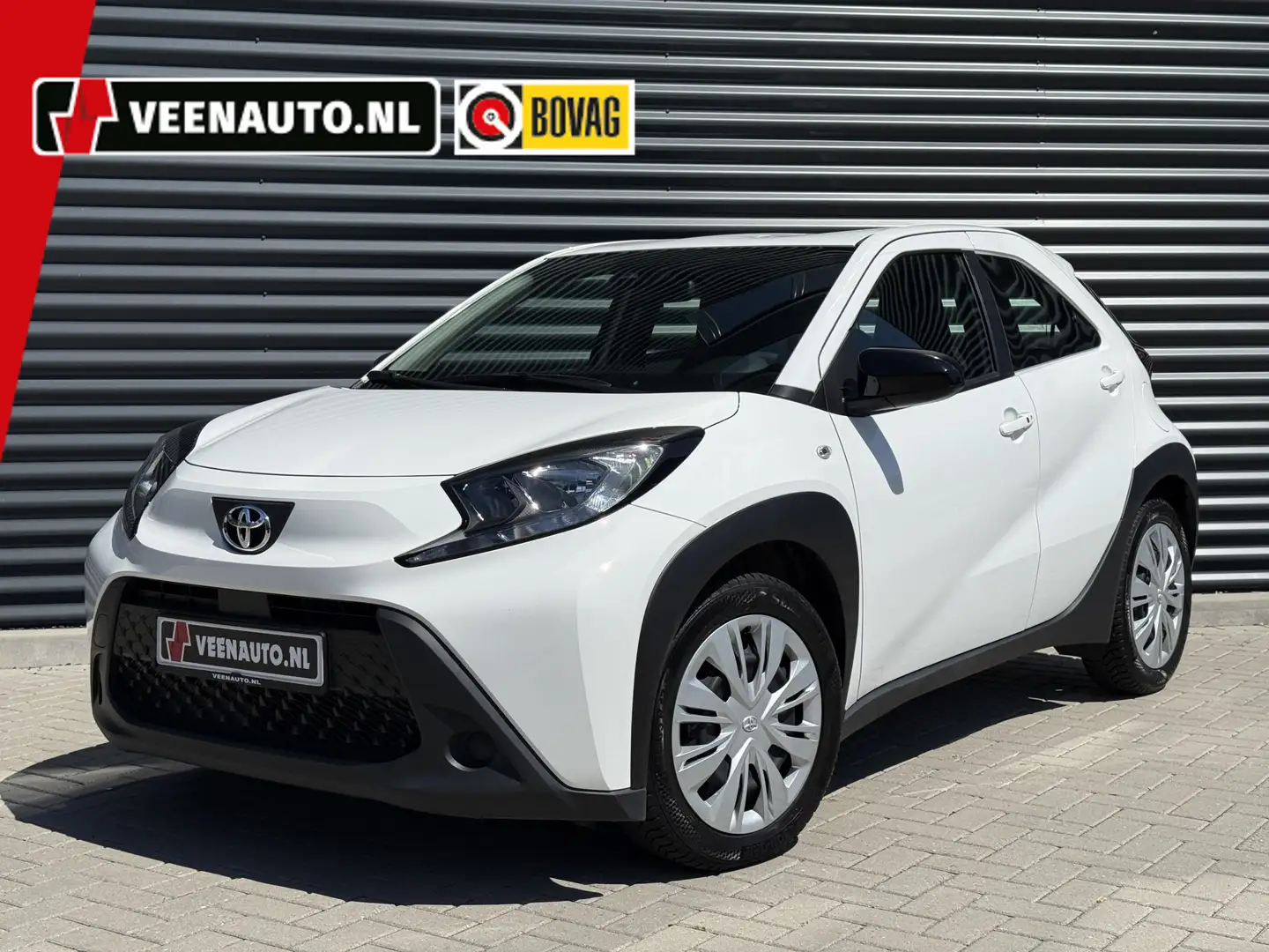Toyota Aygo X 1.0 VVT-i MT Play Camera/Apple/Stoelwarm/Keyless Beyaz - 1