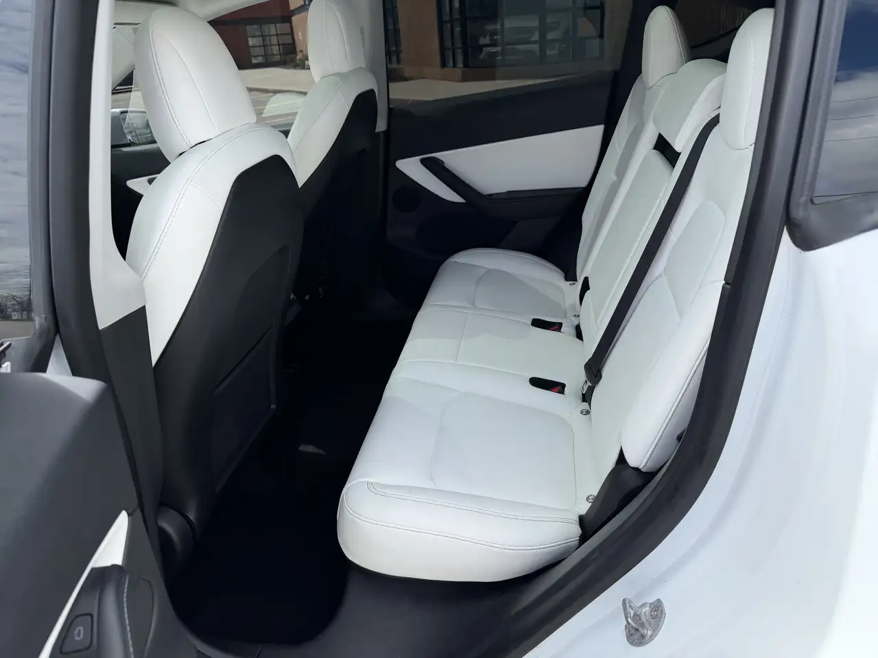 Tesla Model Y fotografie Tesla Model Y
