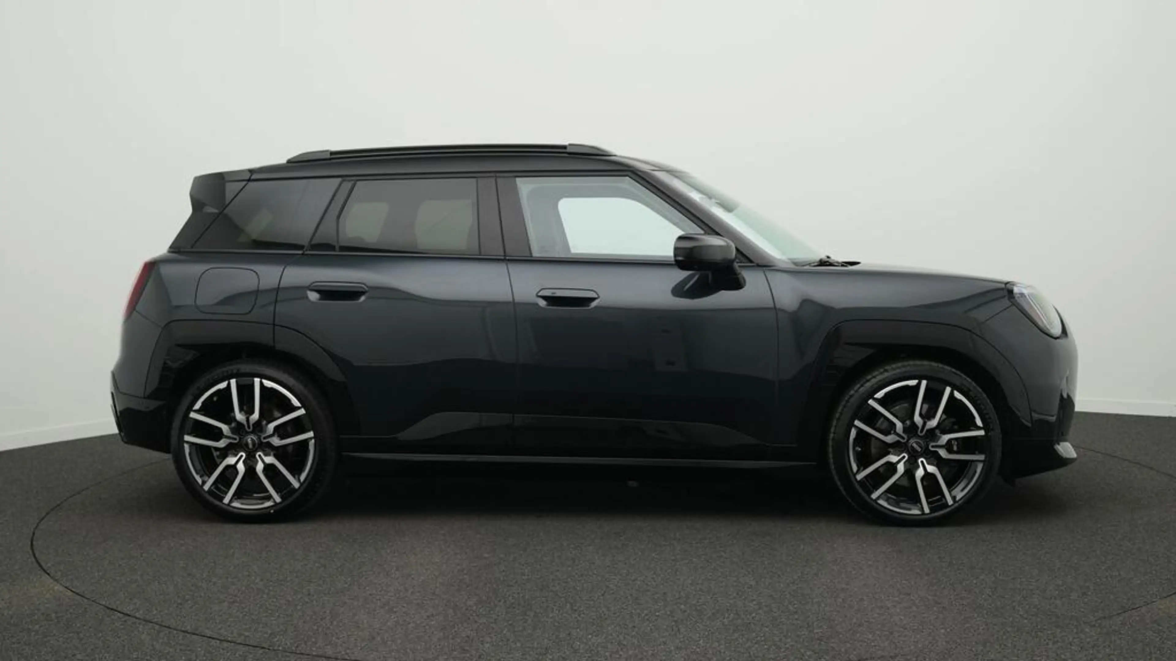 MINI Aceman John Cooper Works Trim — photo 3