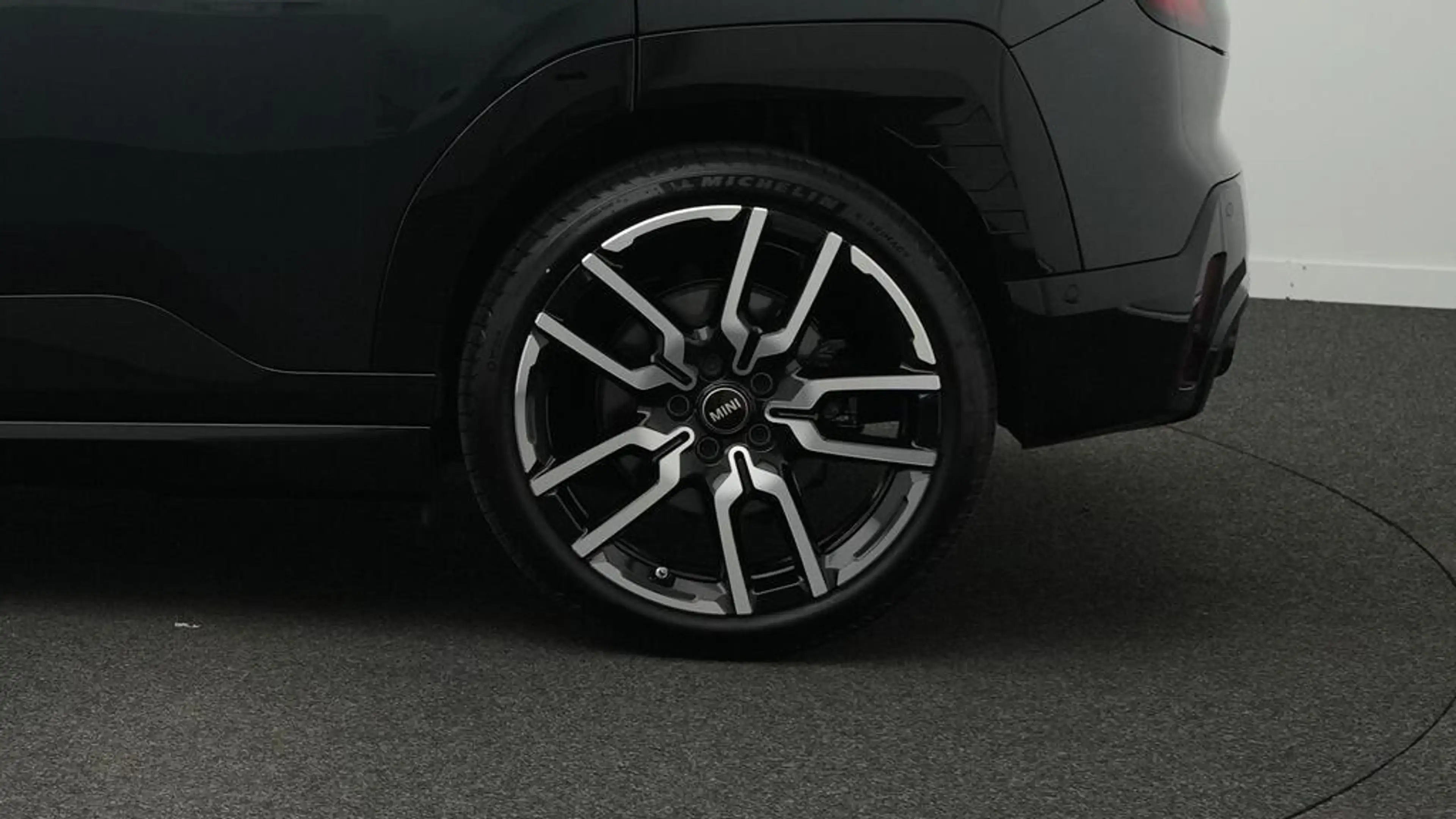 MINI Aceman John Cooper Works Trim — photo 12