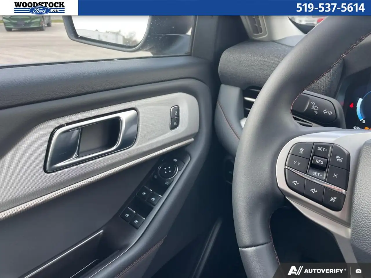 Ford Explorer photo Ford Explorer