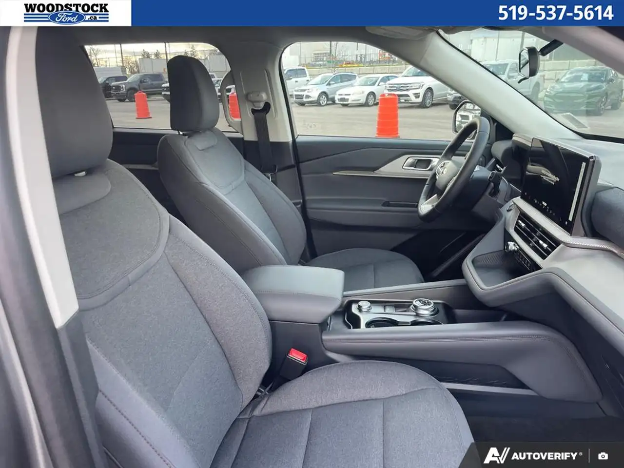 Ford Explorer photo Ford Explorer
