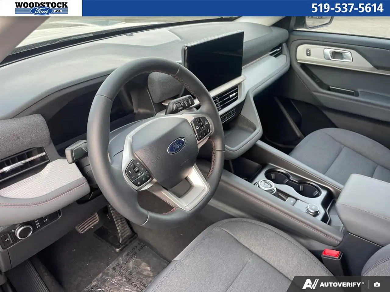 Ford Explorer photo Ford Explorer