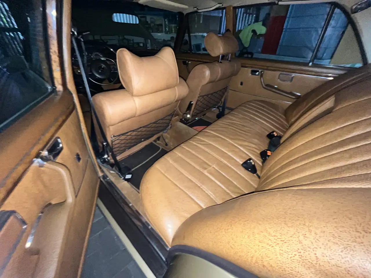 Mercedes-Benz 300 SEL 4.5, foto 12