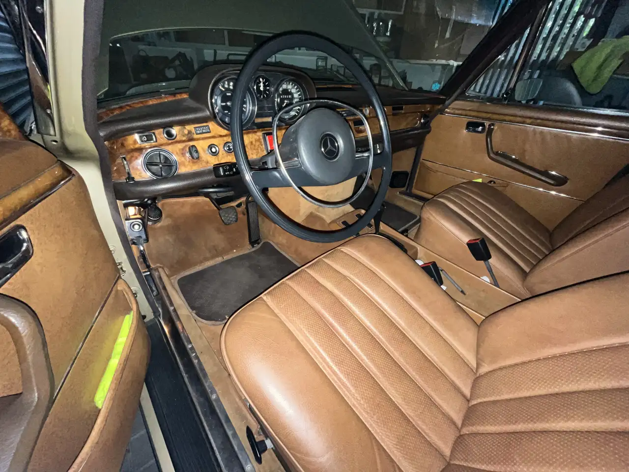Mercedes-Benz 300 SEL 4.5, foto 11