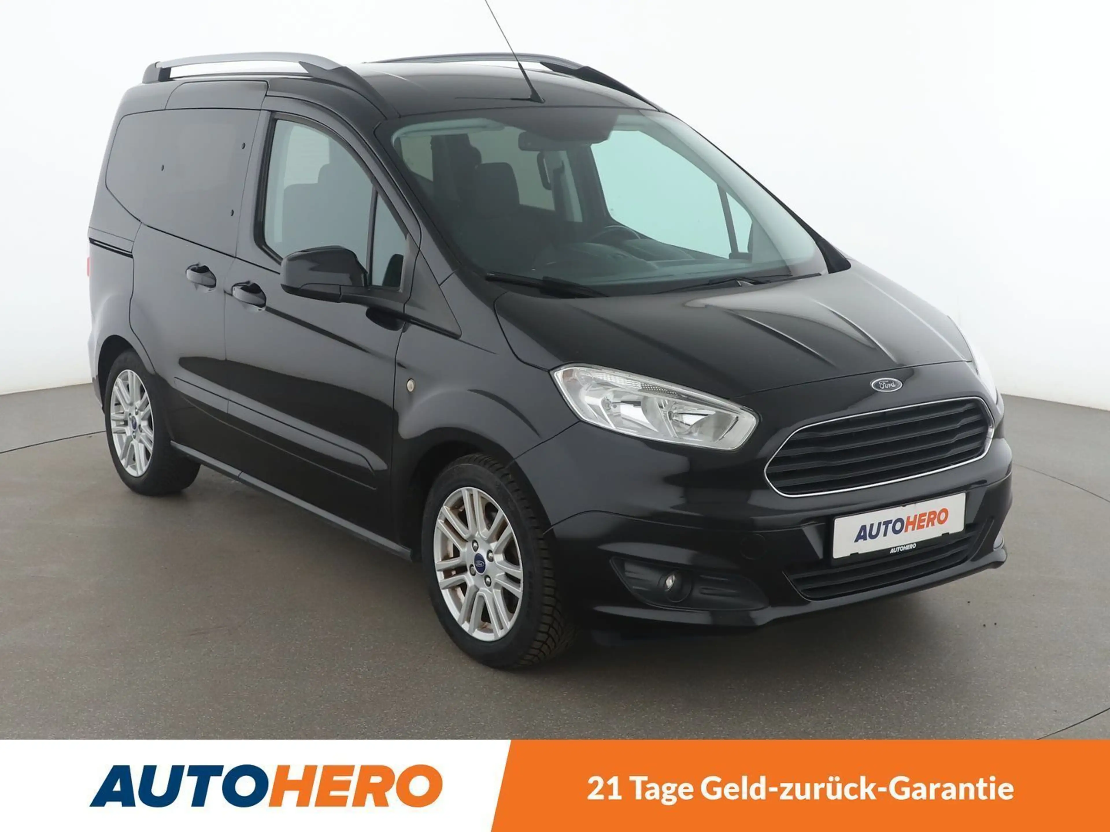 Ford Tourneo 1.0 EcoBoost Titanium — photo 8