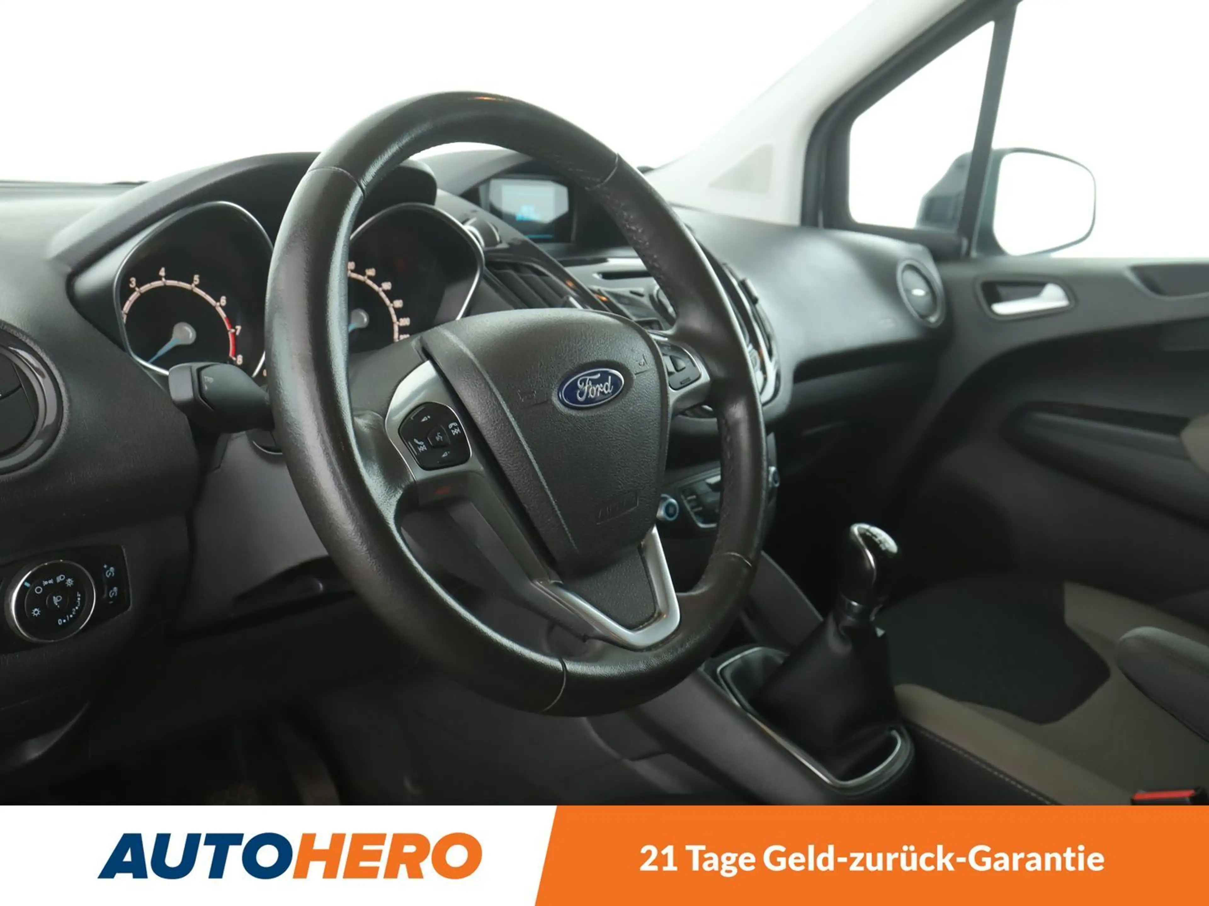 Ford Tourneo 1.0 EcoBoost Titanium — photo 11