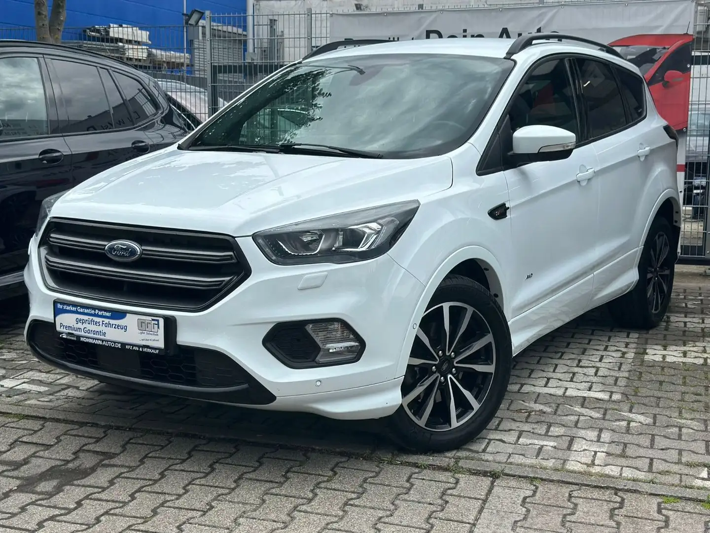 Ford Kuga ST-Line 4x4 PDC+SHZ+LENK-HZ+1.HAND Weiß - 1