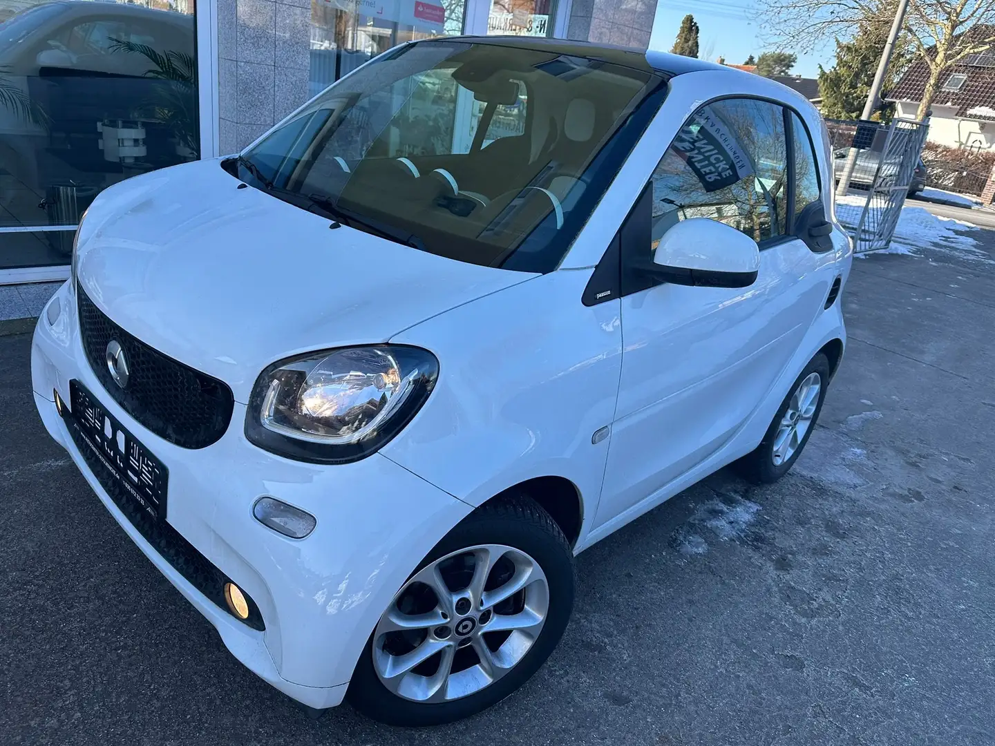 smart forTwo coupe twinamic passion Weiß - 1