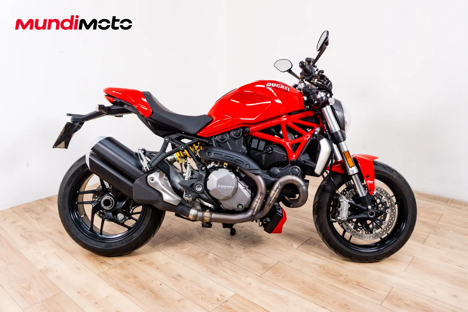 Ducati Monster 1200 - 1