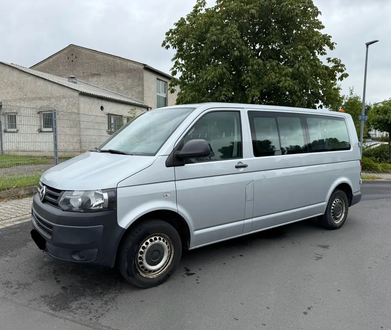 Volkswagen T5 Kombi T5 2.0 TDI Kombi Lang DSG 9-Sitzer-Klima Silber - 2