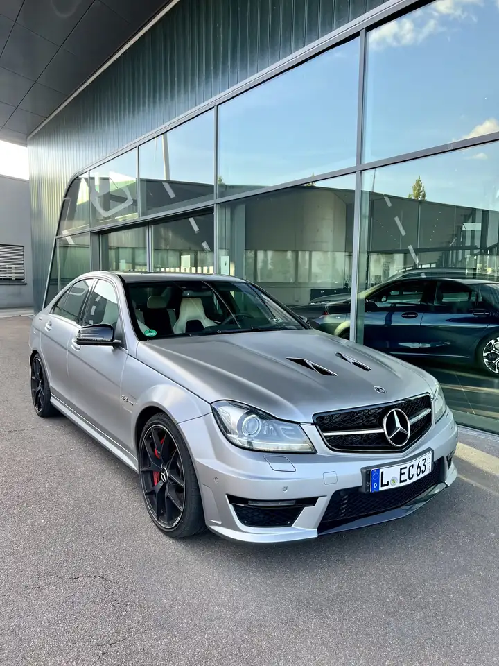 Mercedes-Benz C 63 AMG
