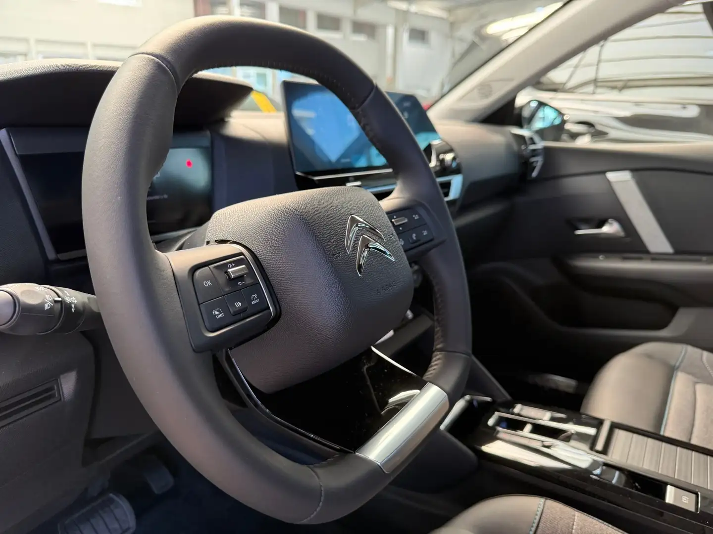 Citroen C4 1.2i 131PK EAT8 PLUS + CAMERA/VERW.ZETELS/CARPLAY Blanc - 2