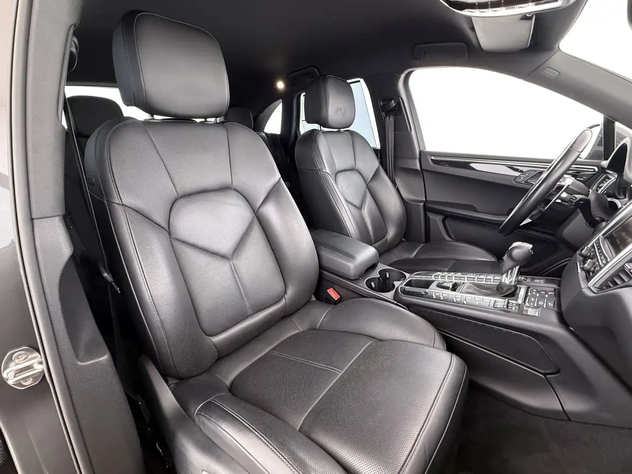 Porsche Macan — photo 16 sur 32
