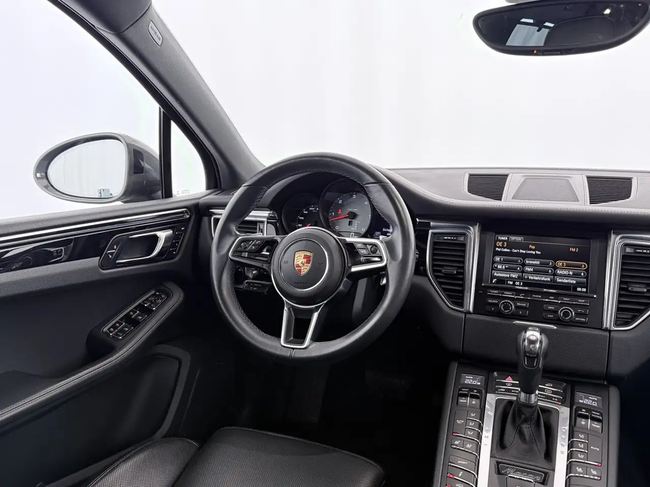 Porsche Macan — photo 14 sur 32
