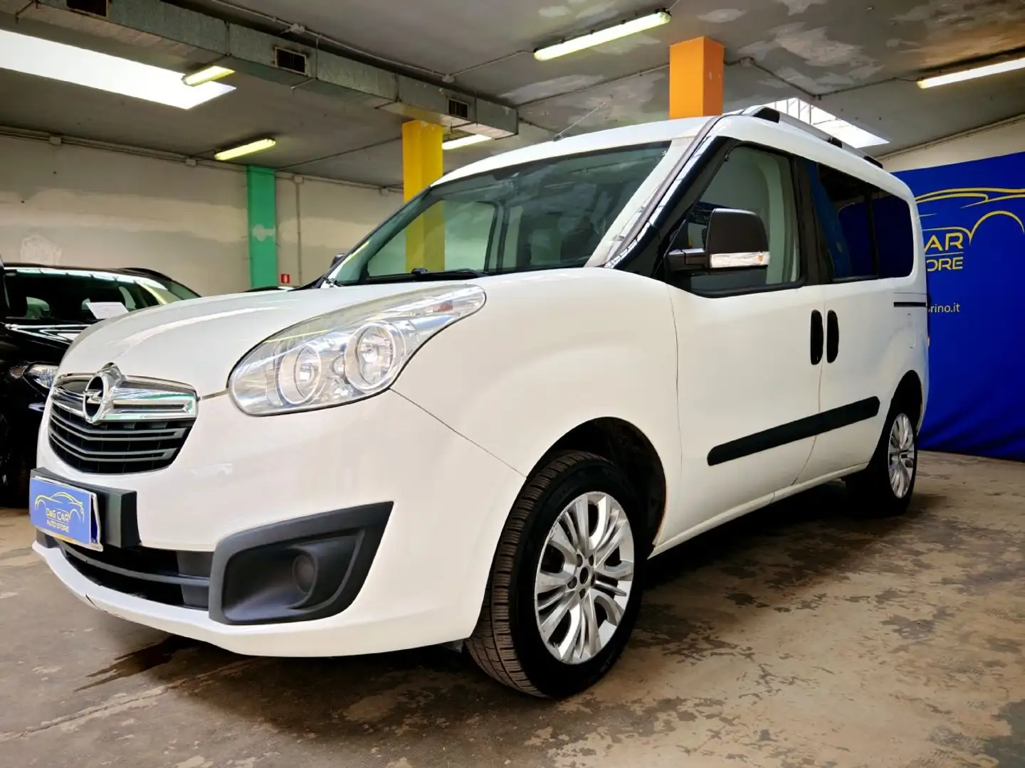 Opel Combo Tour 5 Posti 1.4 Blanc - 2