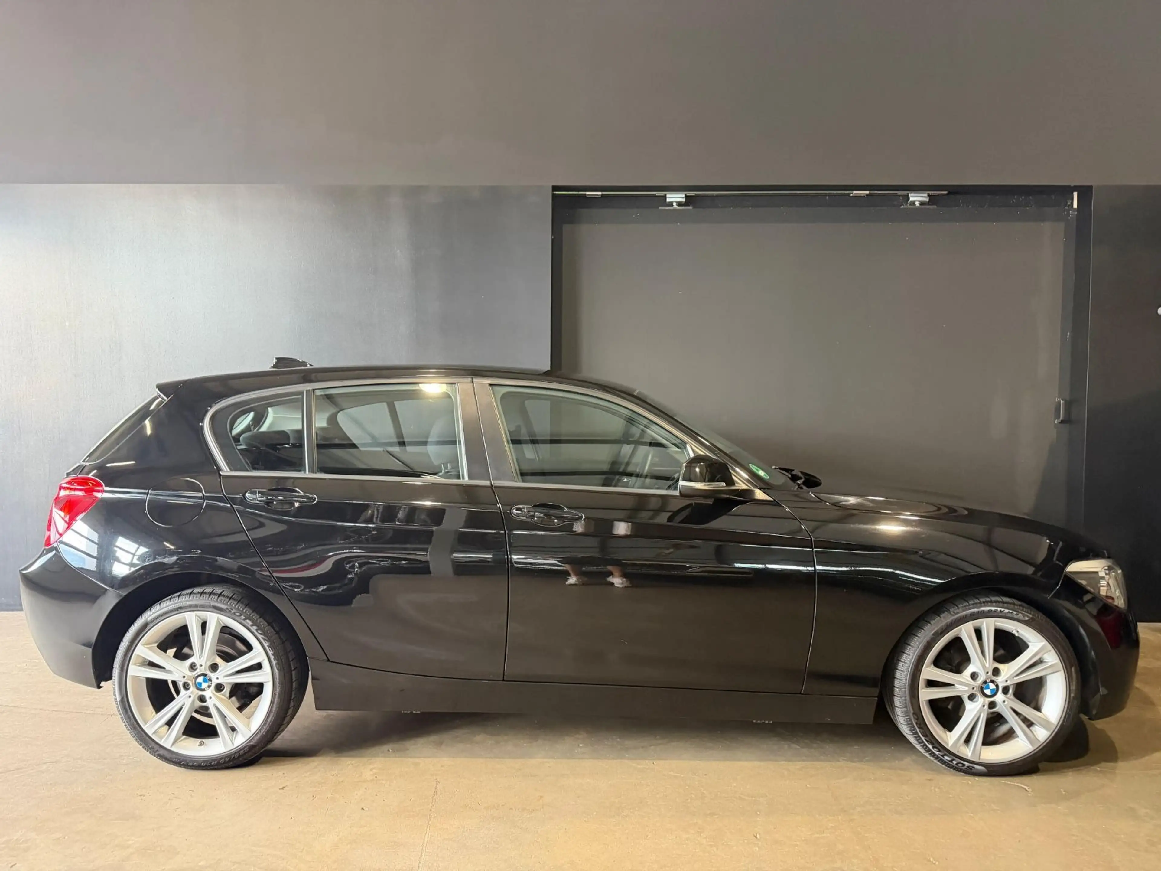 BMW 114 i Lim 5-trg. KLIMA/18ZOLL/ — photo 6