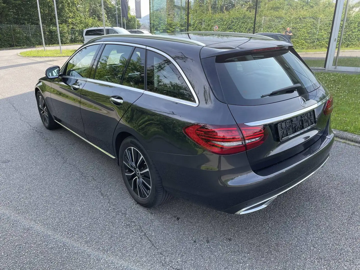 Mercedes-Benz C 220 dT EXCLUSIVE/AVANTAGRDE AIRMATIC*MULTIBEAM Zwart - 2