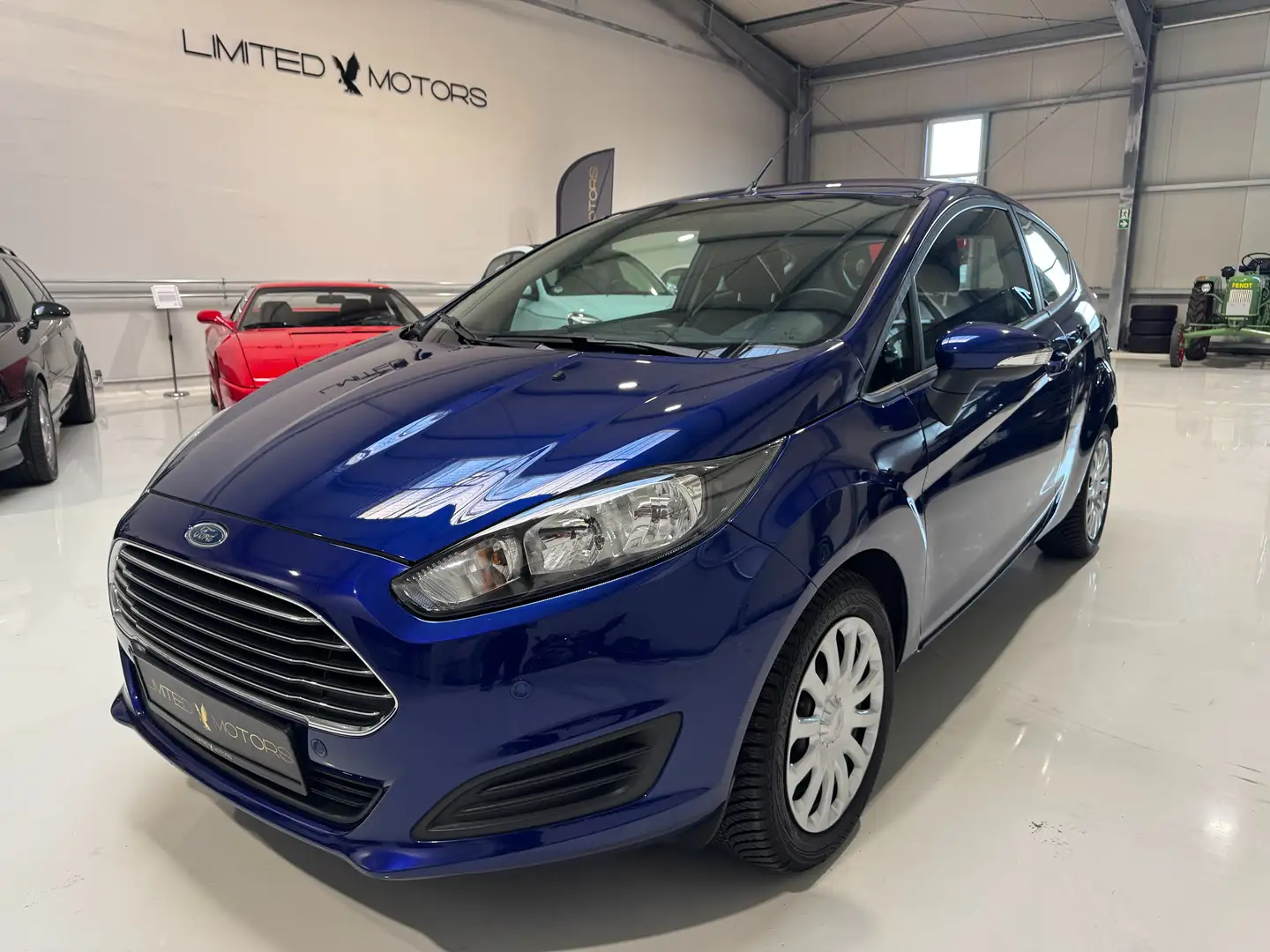 Ford Fiesta 1.25 Trend PDC vo/hi SHZ Klima USB Inspektion neu Blau - 1
