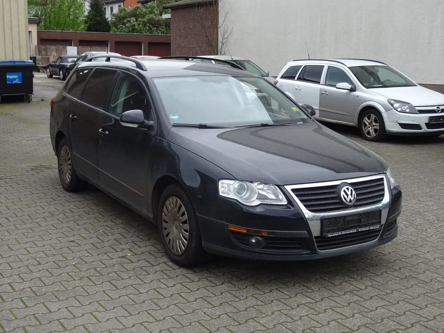 Volkswagen Passat Variant Passat 1.6FSI Variant *KLIMATRONIK *SITZHEIZ. Schwarz - 2