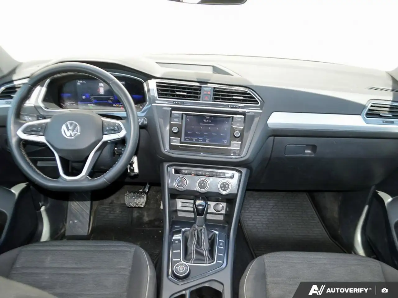 Volkswagen Tiguan снимка Volkswagen Tiguan