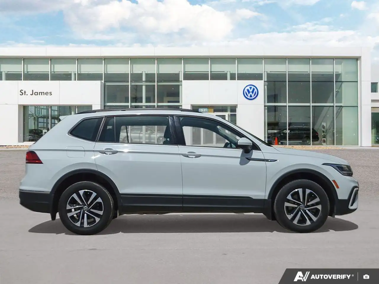 Volkswagen Tiguan снимка Volkswagen Tiguan