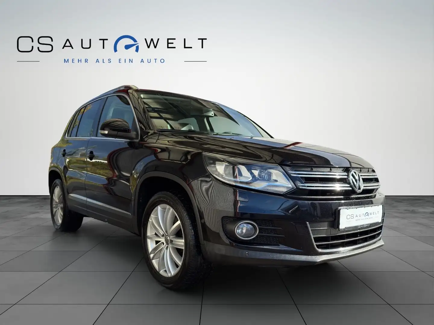 Volkswagen Tiguan 2.0 TDI 4Mo. PANO/LEDER/KAMERA/XENON/AHK Schwarz - 2