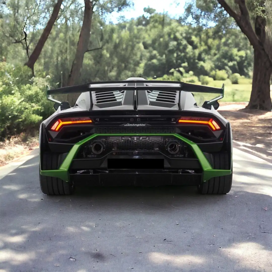 Lamborghini Huracán STO RWD Negro - 2