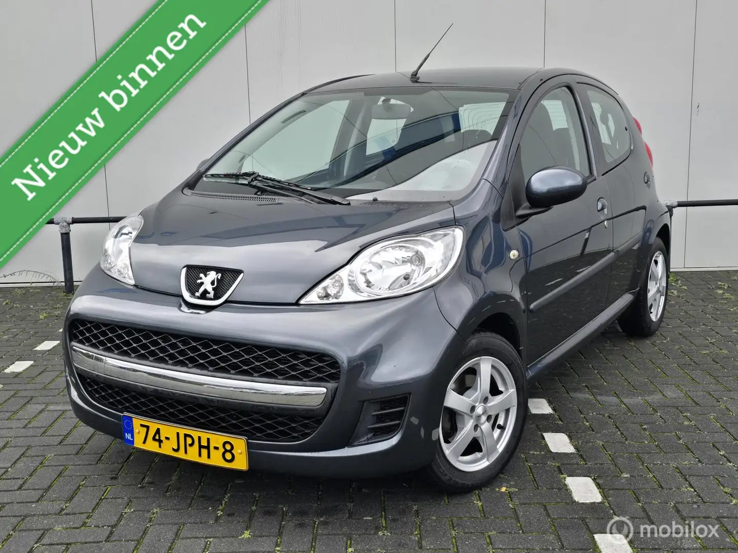 Peugeot 107 1.0-12V Sublime 82DKM! Nette auto! Gris - 1