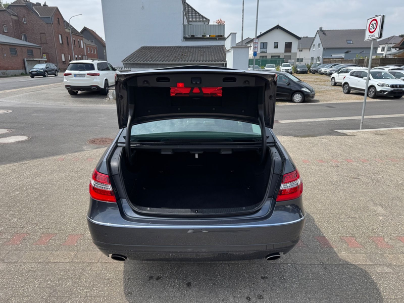 Mercedes-Benz E 350 Elegance LIM BE 7-GBI-Xenon AHK 2.HAND! — photo 8